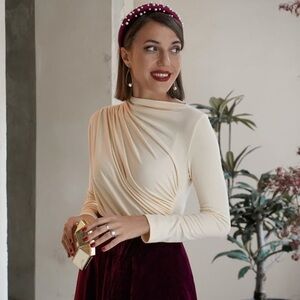 NEW ChicWish RUCHED LONG SLEEVES TOP